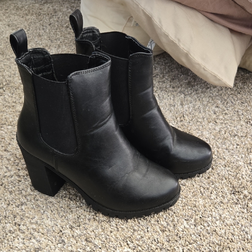 Black Ankle Boots for Women